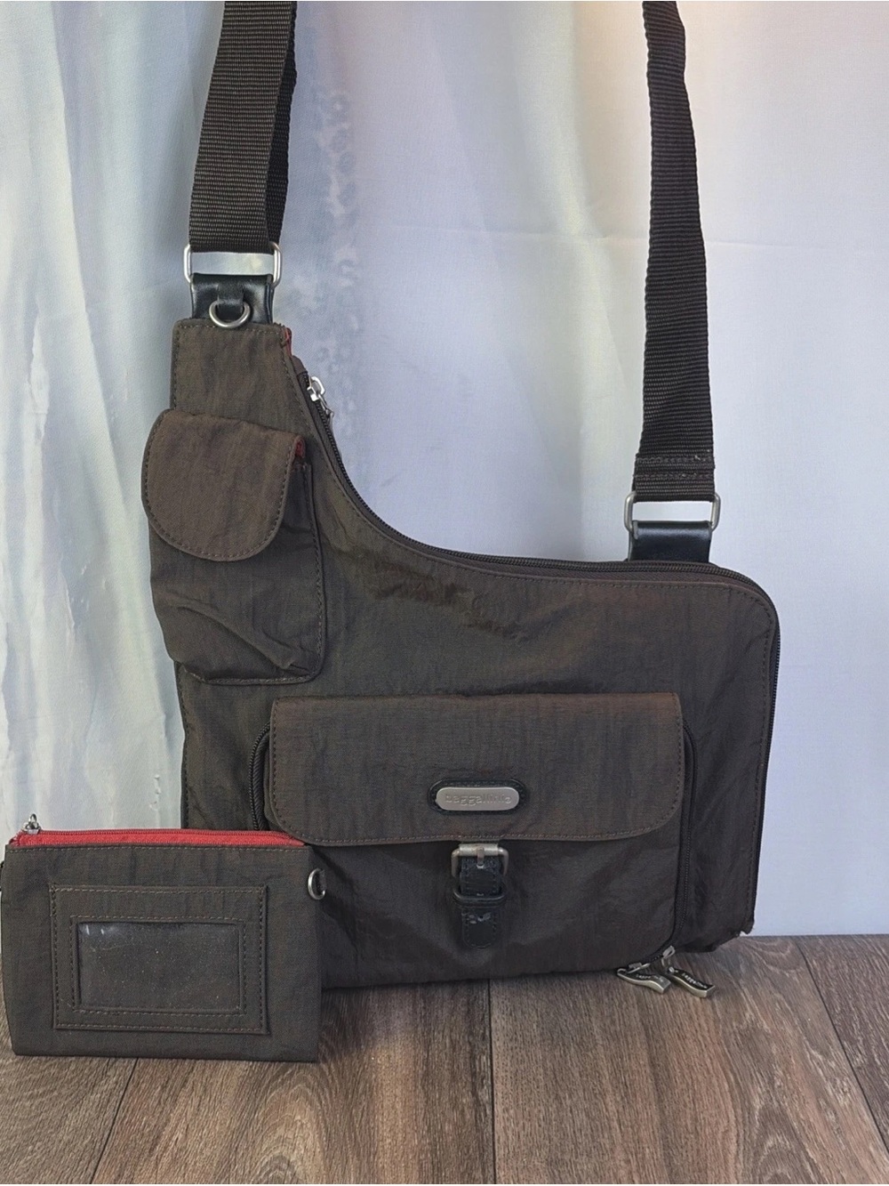 Baggallini Crossbody Sling Brown Organizer Bag & Coin Multi Pockets Nylon Travel